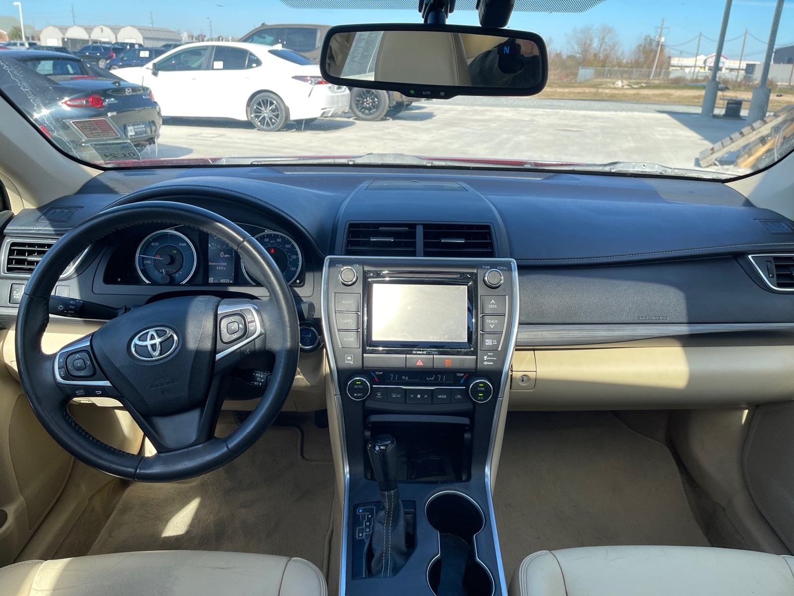 Used 2016 Toyota Camry Hybrid Sedan