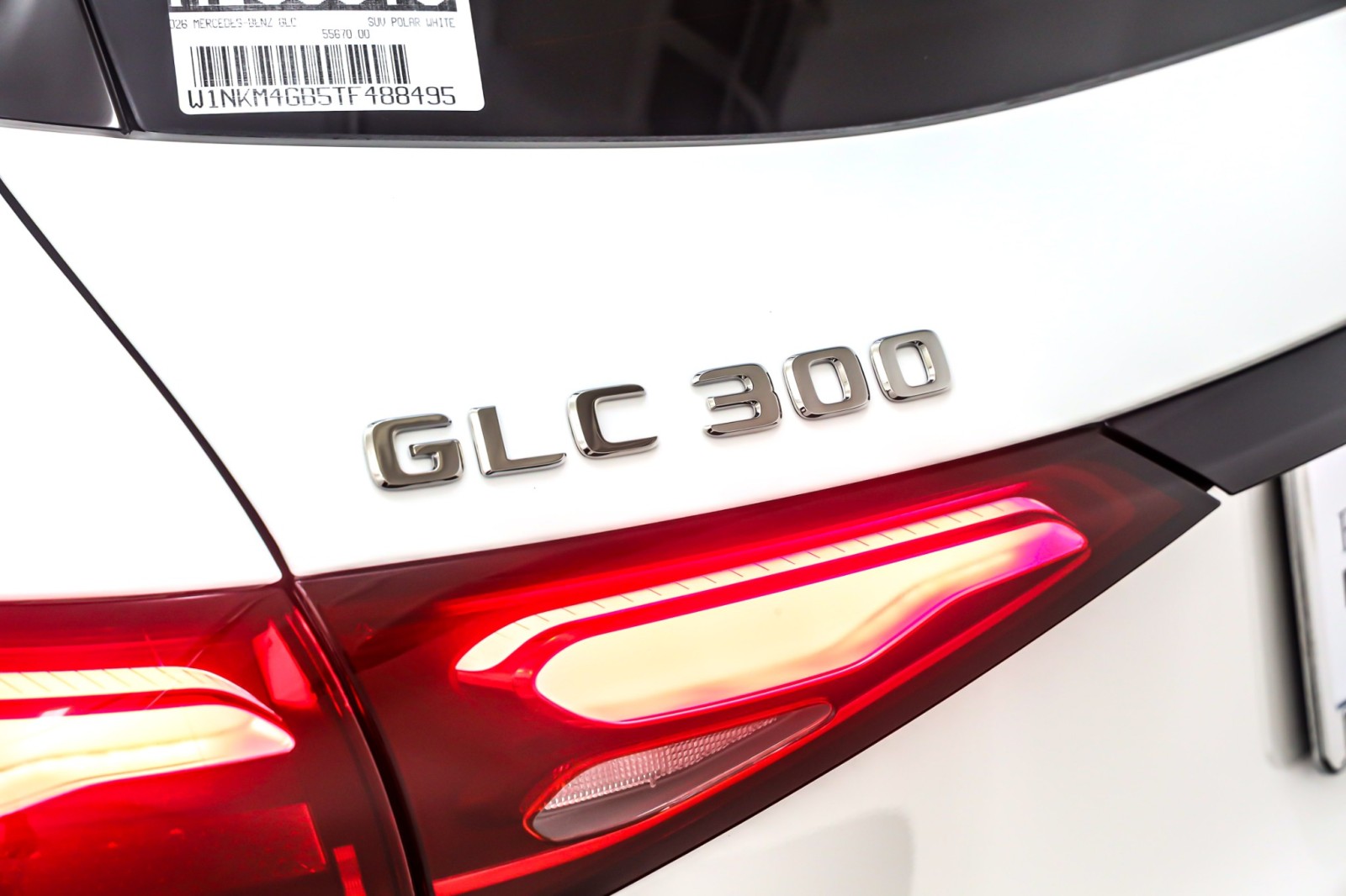 New 2026 Polar White Mercedes-Benz GLC 300 image 9