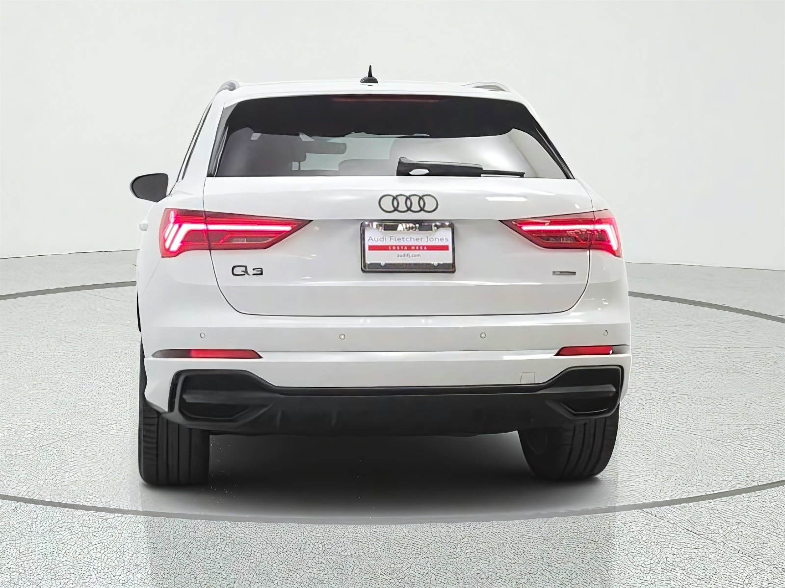 Used 2025 Glacier White Metallic Audi S line Premium image 6