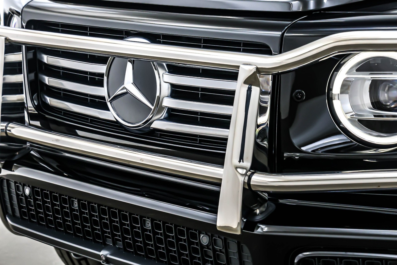 Certified Used 2025 Obsidian Black Metallic Mercedes-Benz G 550 SUV image 13
