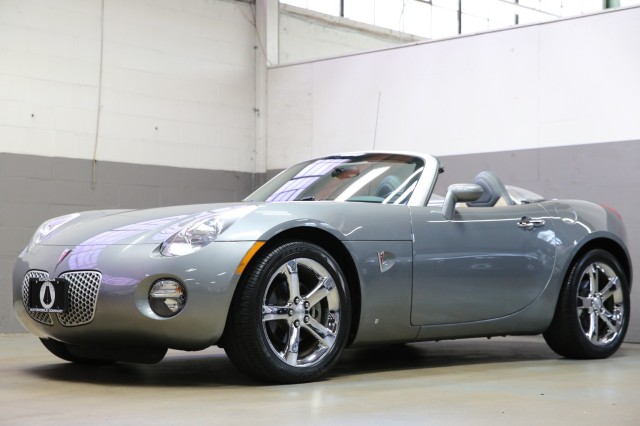 2006 Pontiac Solstice  in Plainview, 