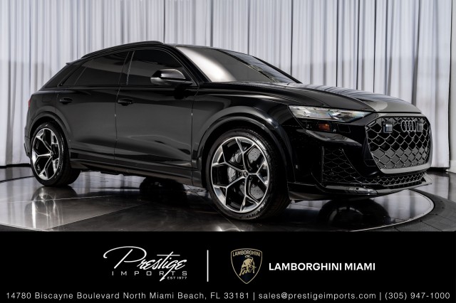 /2025 Audi RS-Q8