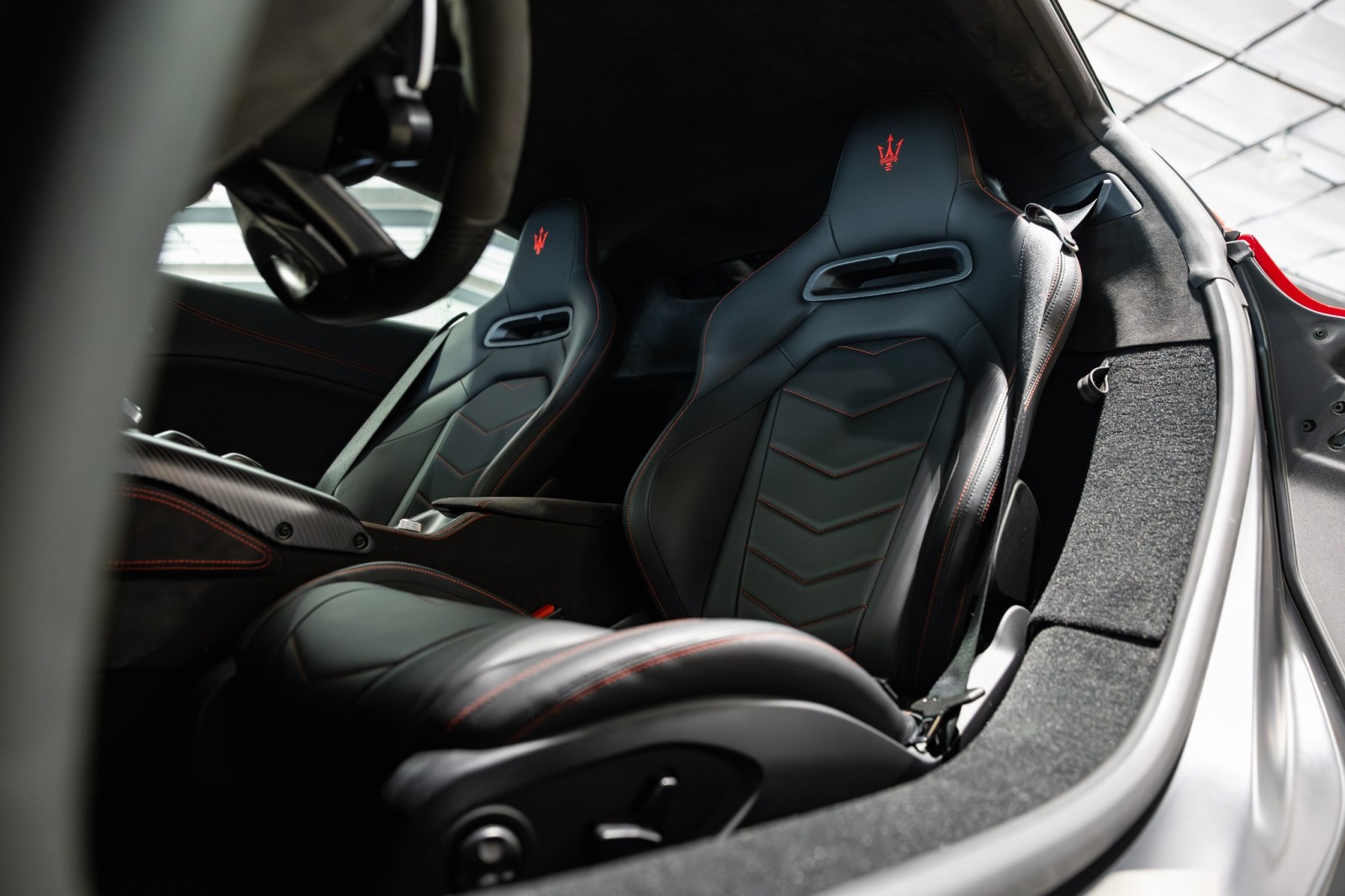 Used Car 2023 Maserati Mc20  - $286,345 Msrp - Carbon Ceramic Brakes - $10k Rosso Vincente Paint - Carbon Fiber Spoiler For Sale Under $200,000 In Boerne, Texas