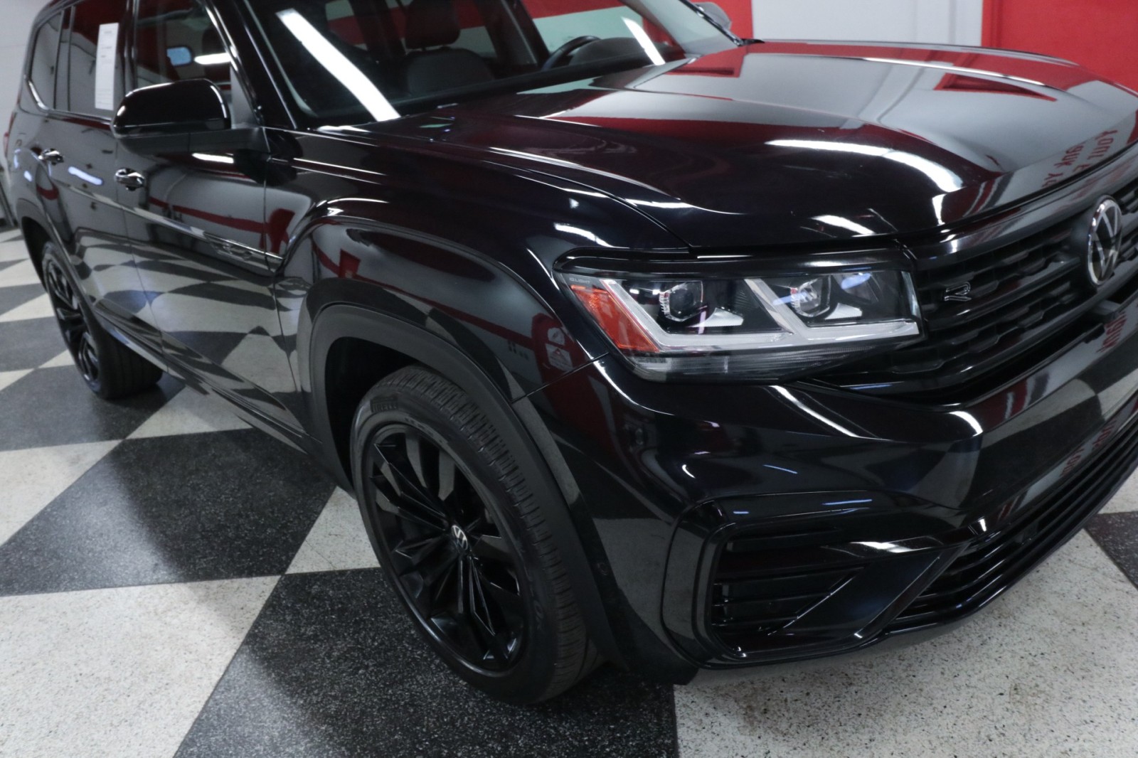 Used Car 2023 Volkswagen Atlas  3.6l V6 Sel Premium R-line For Sale Under $40,000 In Austin, Texas