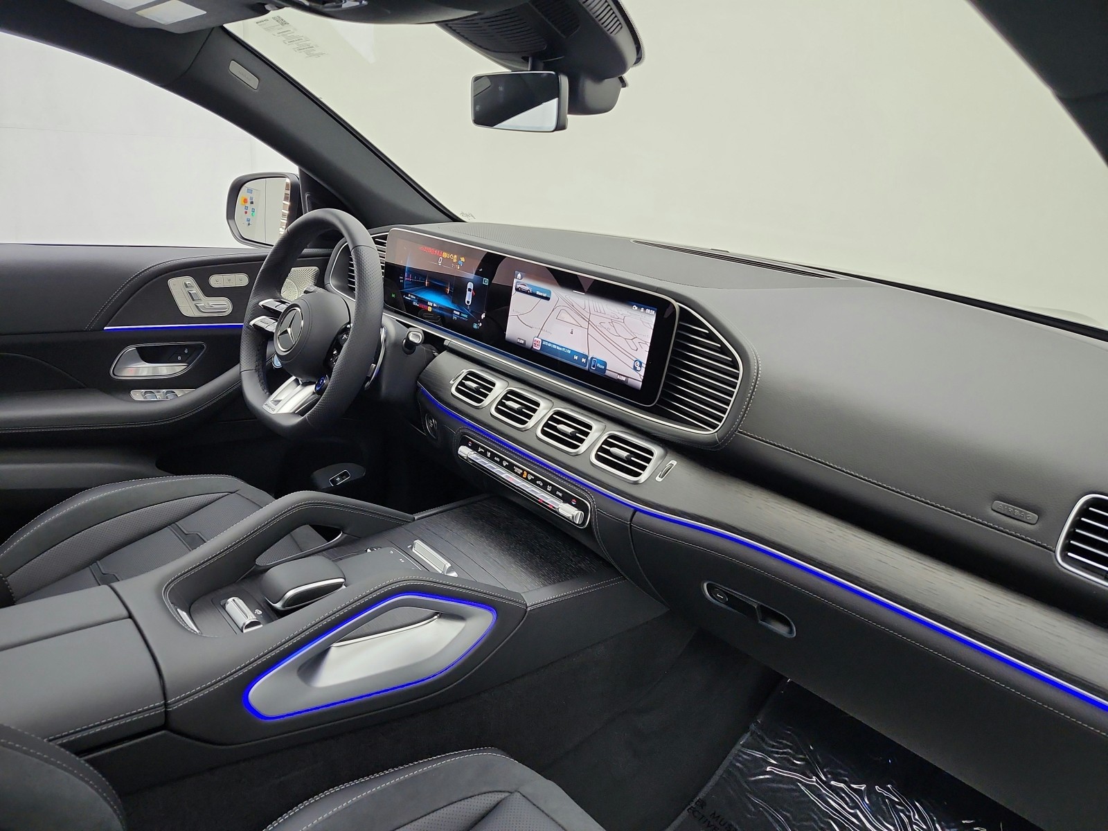 New 2026 Obsidian Black Metallic Mercedes-Benz AMG® GLE 53 4MATIC+ Coupe image 14