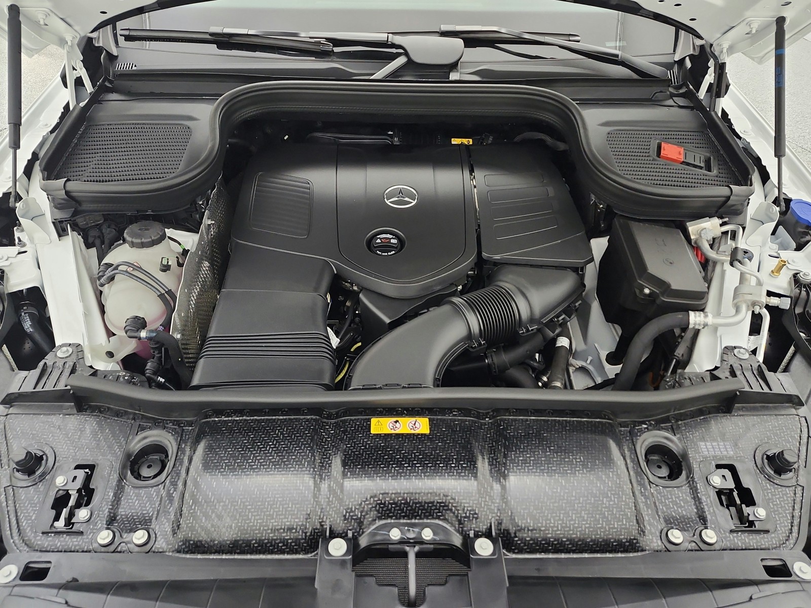 New 2026 Polar White Mercedes-Benz GLE 350 image 12