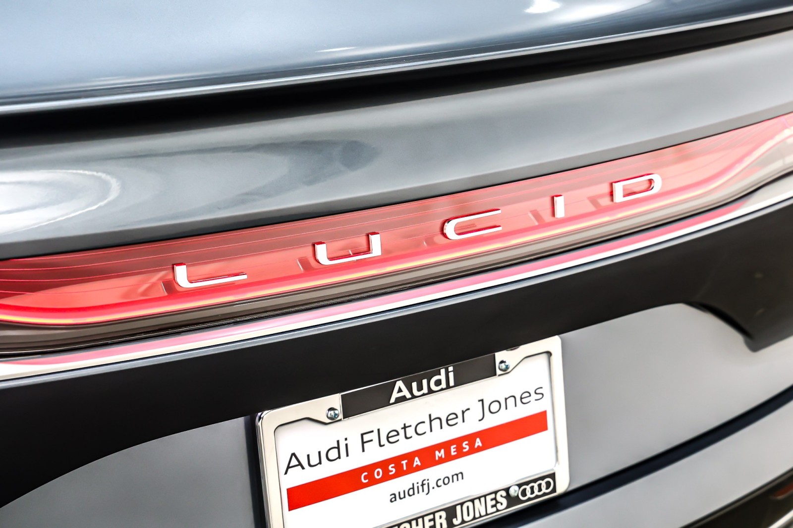 Used 2024 Quantum Grey Metallic Lucid Touring AWD image 9