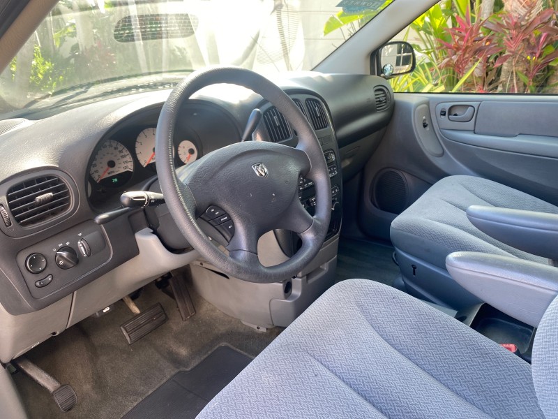 2006 Dodge Caravan SXT LOW MILES 28,367 1 OWNER HANDICAP LIFT in , 