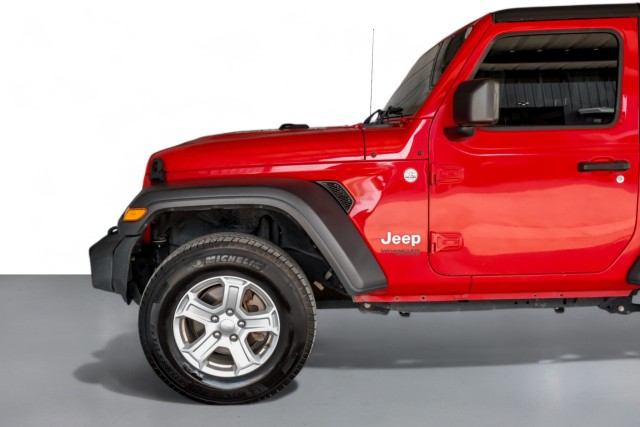 2019 Jeep Wrangler Sport S 12