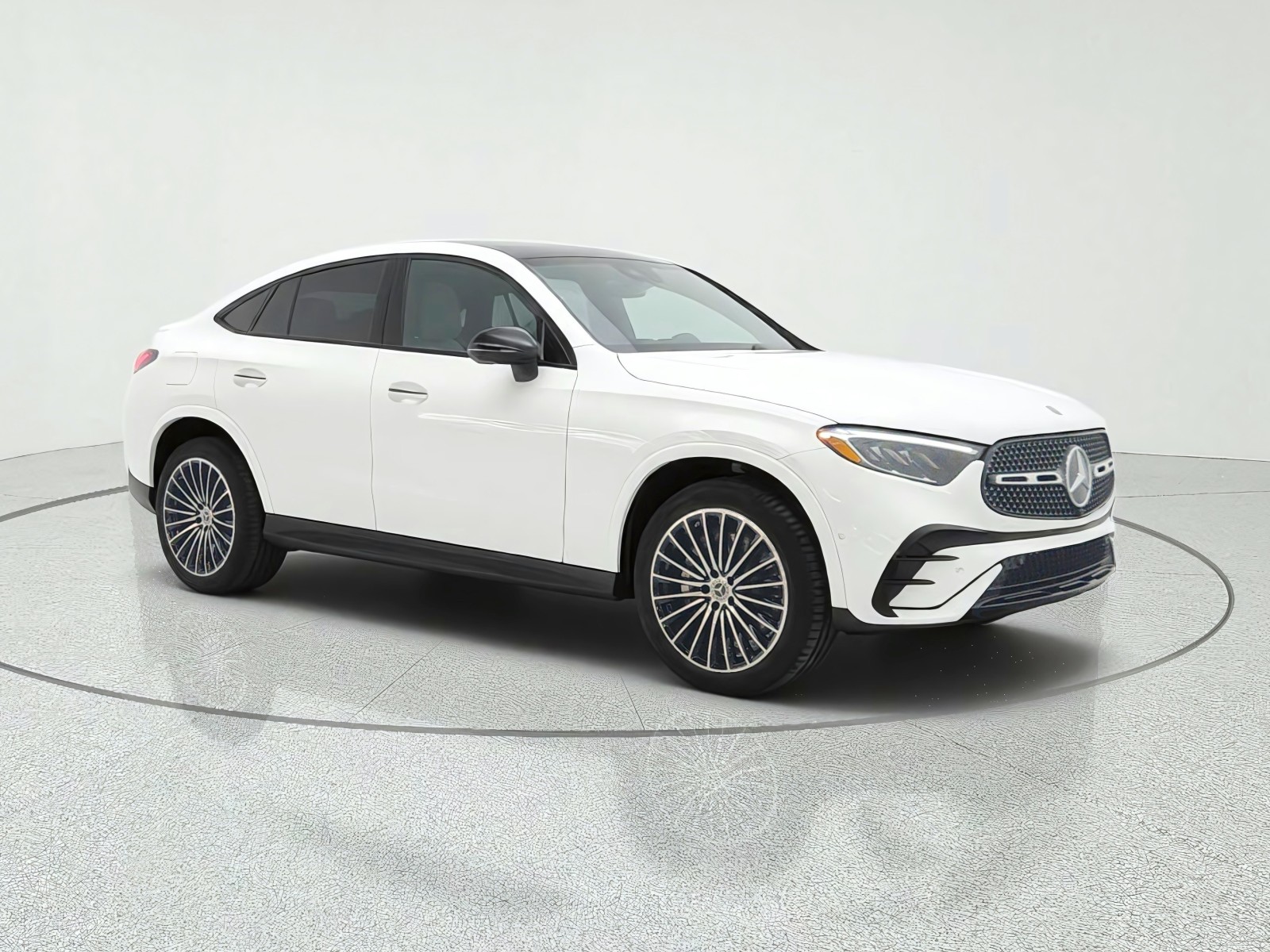 New 2027 Polar White Mercedes-Benz GLC 300 4MATIC® Coupe image 3