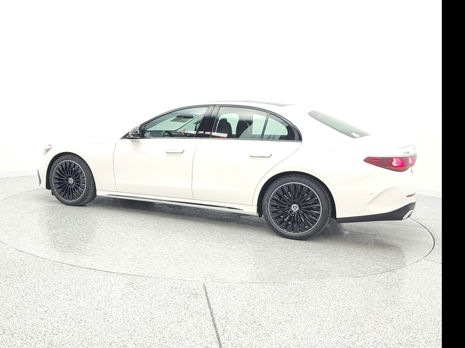 New 2026 Polar White Mercedes-Benz E 450 image 8