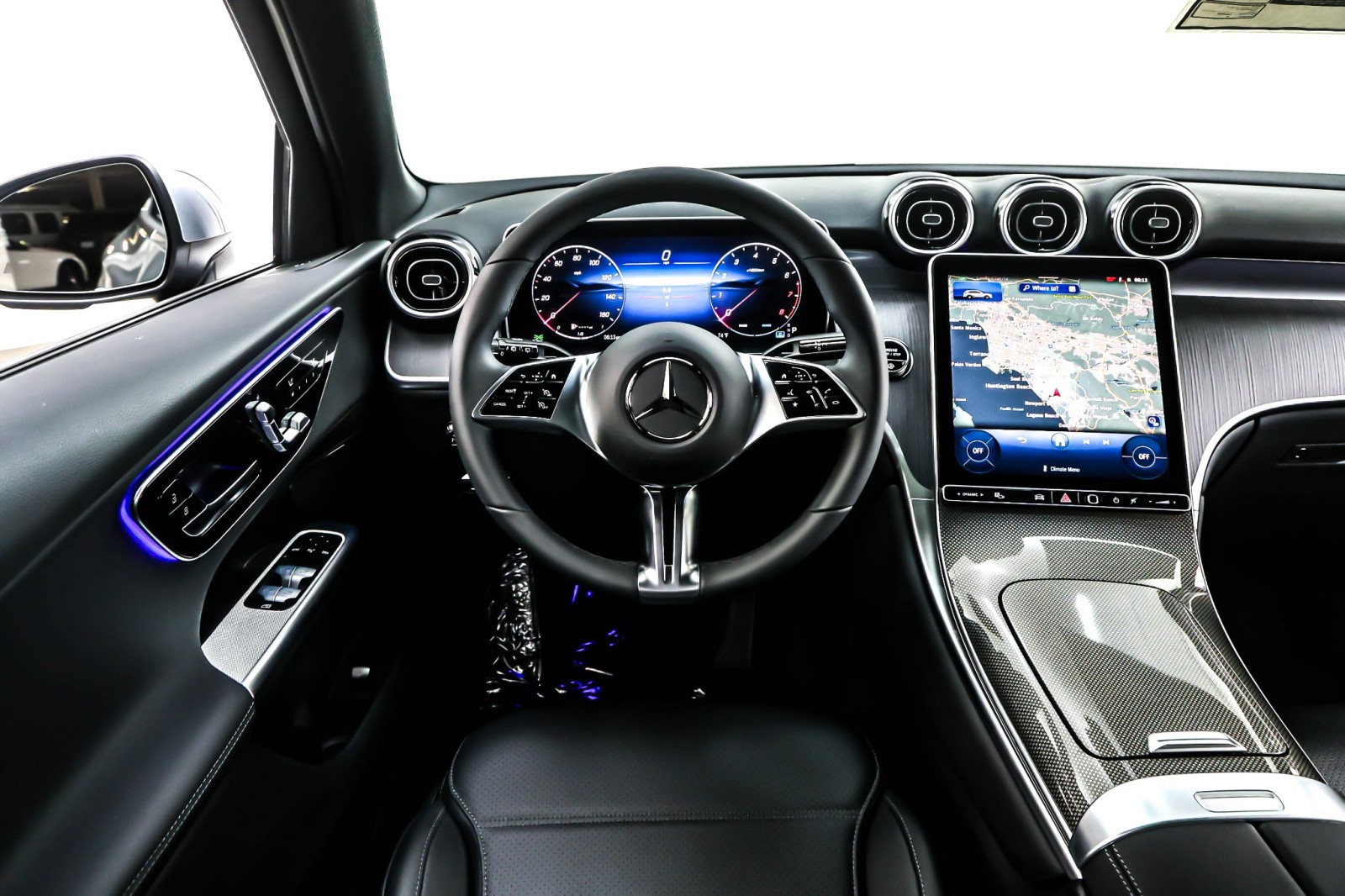 New 2026 Cirrus Silver Metallic Mercedes-Benz GLC 300 image 4