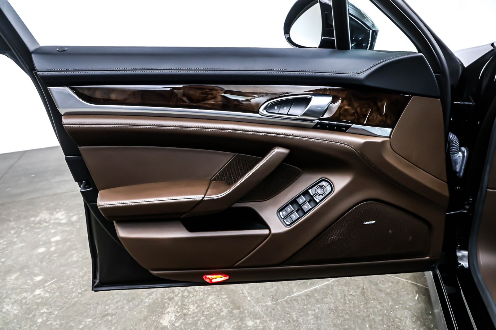 Used 2015 Jet Black Metallic Porsche 4dr HB Turbo image 20