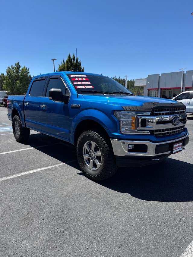 View vehicle photo 4