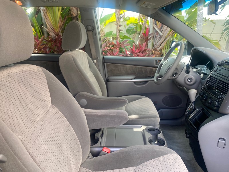 2010 Toyota Sienna LE LOW MILES 41,871 1 OWNER 7 PASSENGER in , 