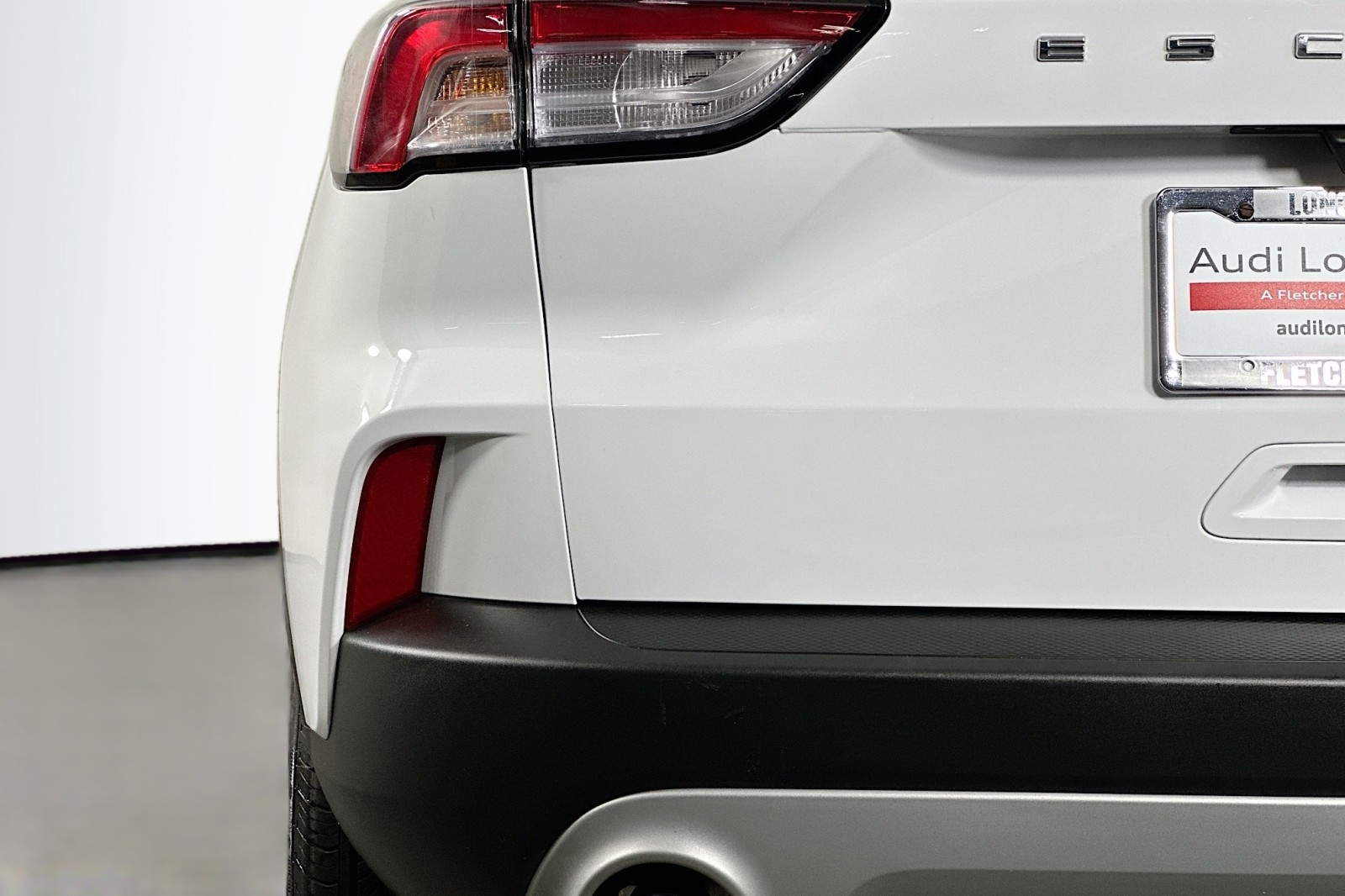 Used 2022 Oxford White Ford S image 17