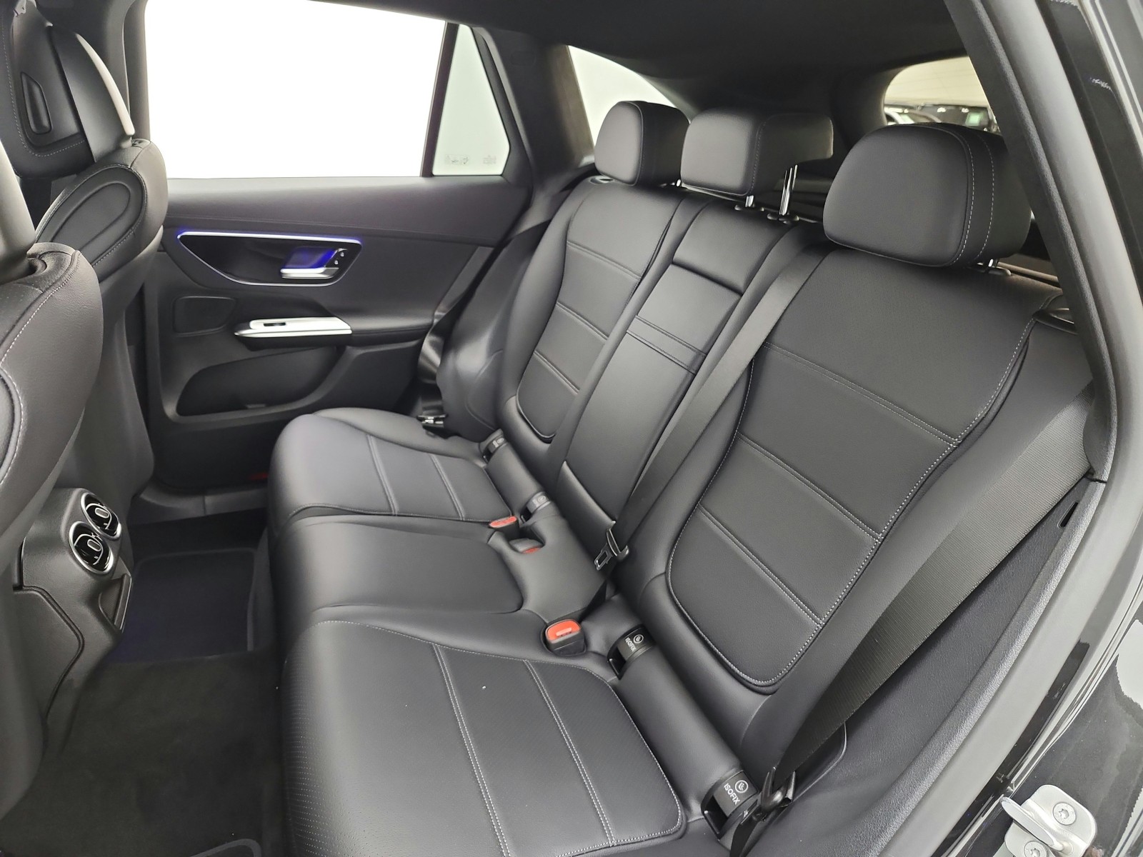 New 2027 Graphite Grey Metallic Mercedes-Benz GLC 300 4MATIC® SUV image 11