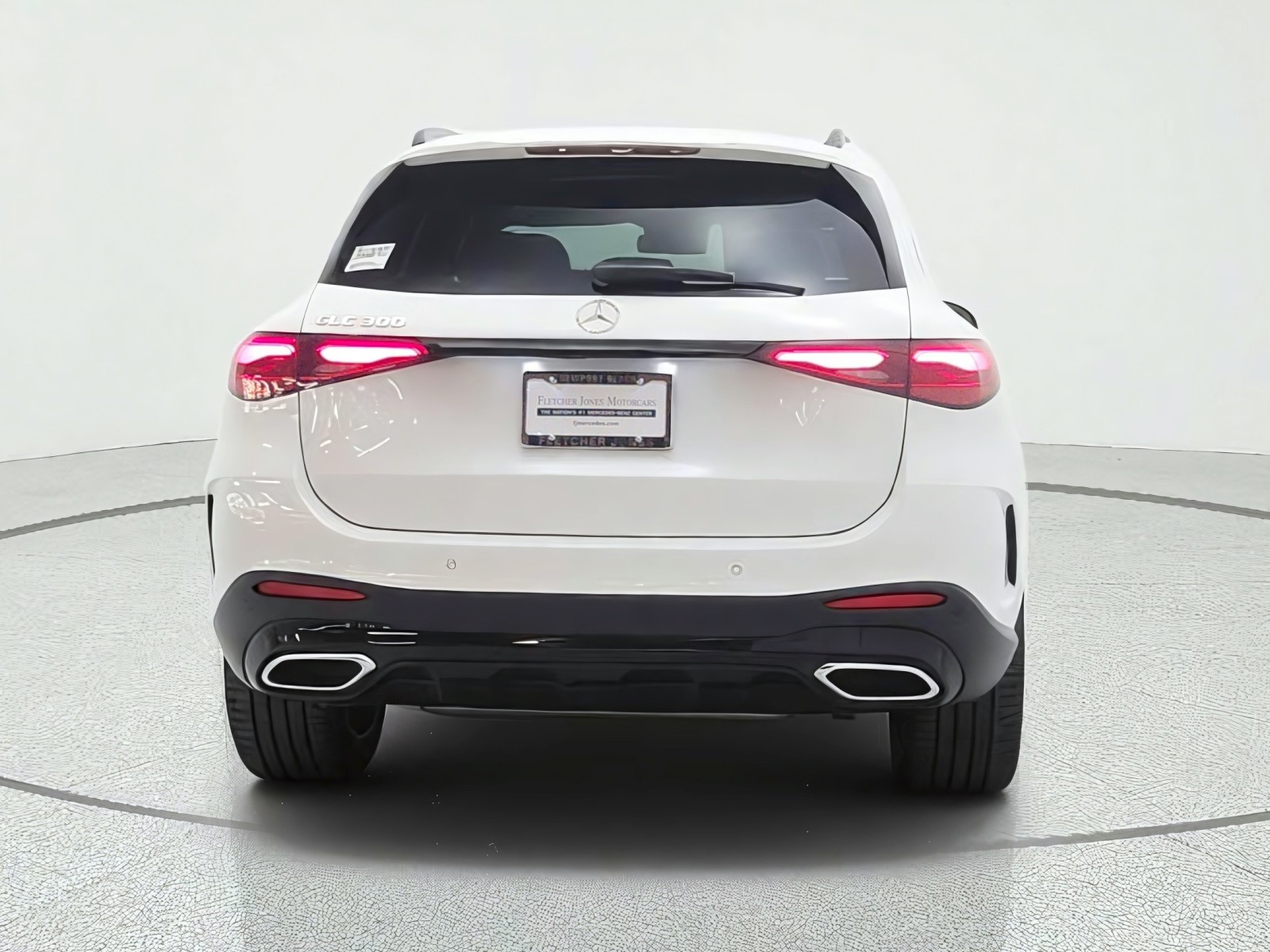 New 2027 MANUFAKTUR Moonlight White Metallic Mercedes-Benz GLC 300 SUV image 6