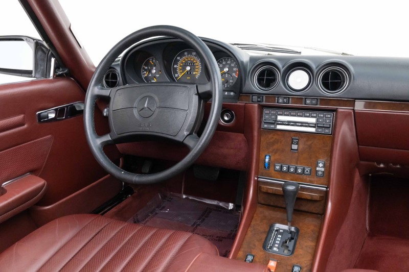 1989 Mercedes-Benz 560-Series 560 SL in ,