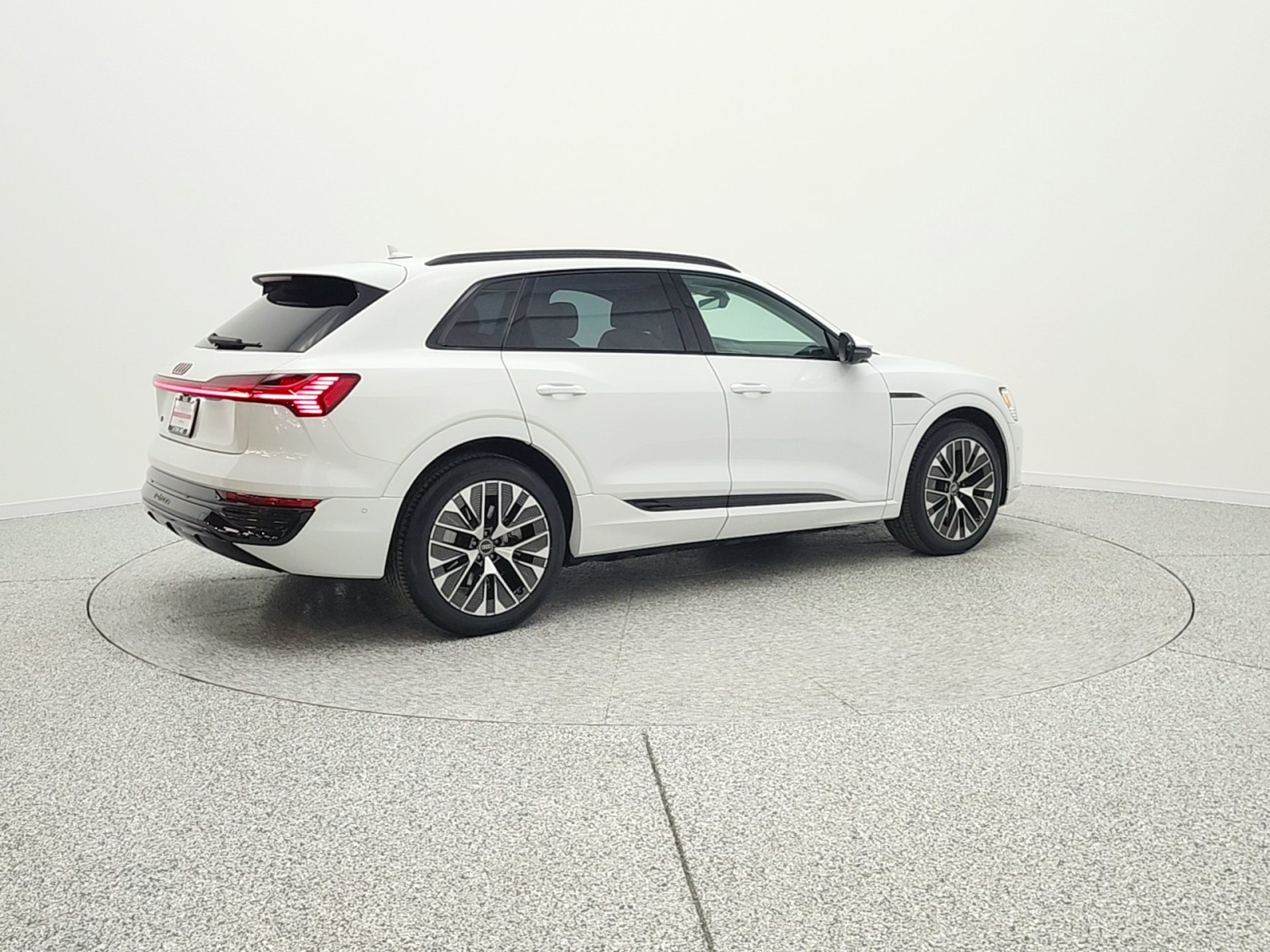 Used 2024 Glacier White Metallic Audi Premium Plus quattro image 5