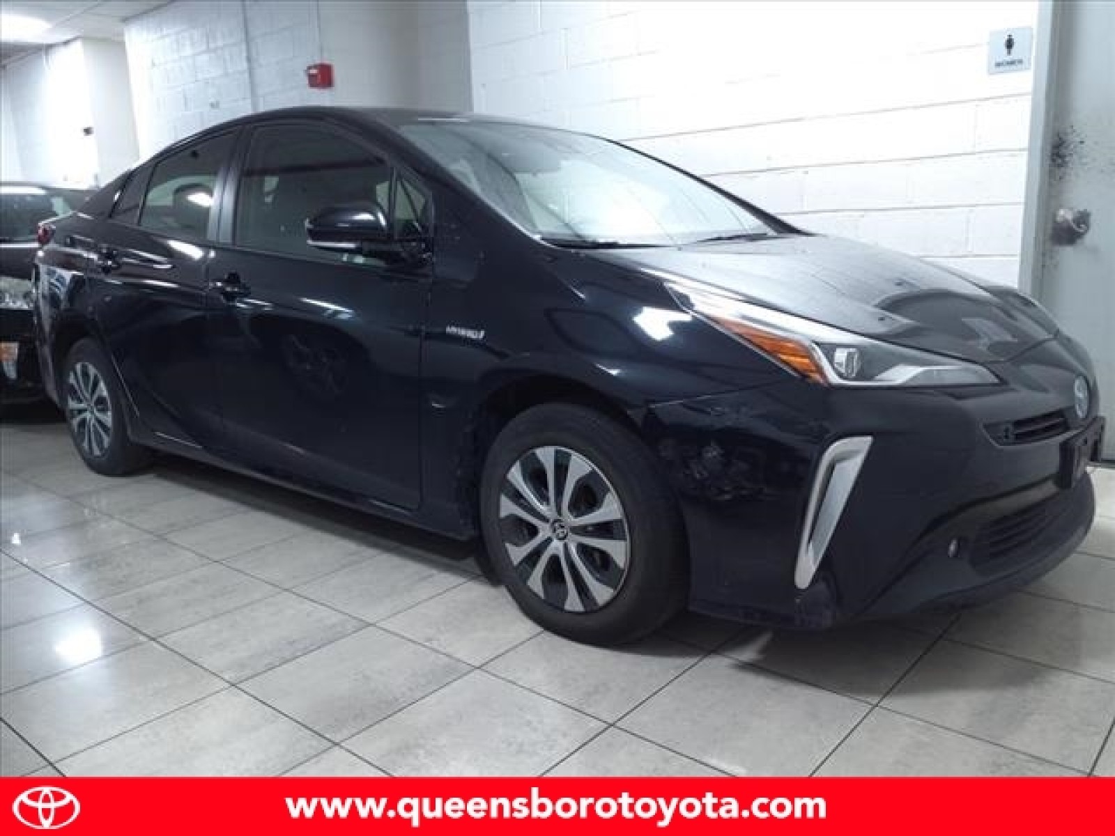 Used 2020 Toyota Prius LE with VIN JTDL9RFU6L3021570 for sale in Woodside, NY