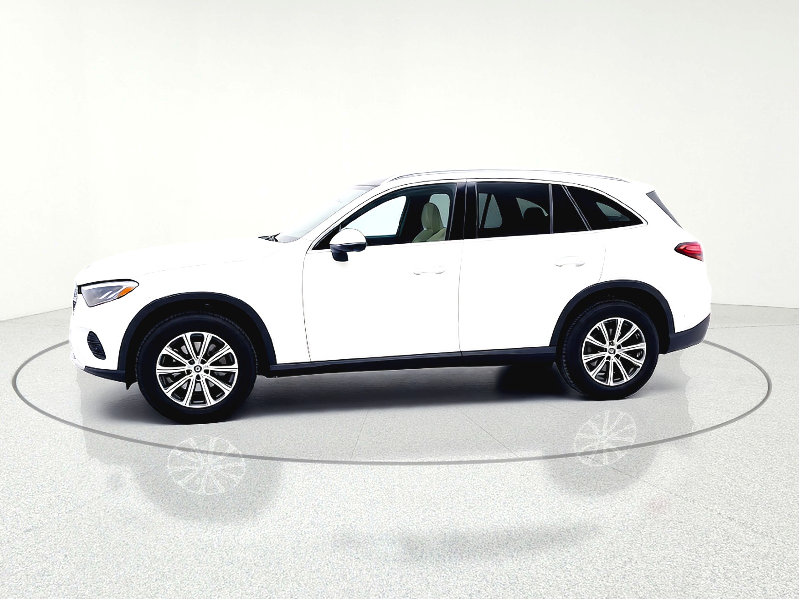 New 2026 Polar White Mercedes-Benz GLC 300 image 8