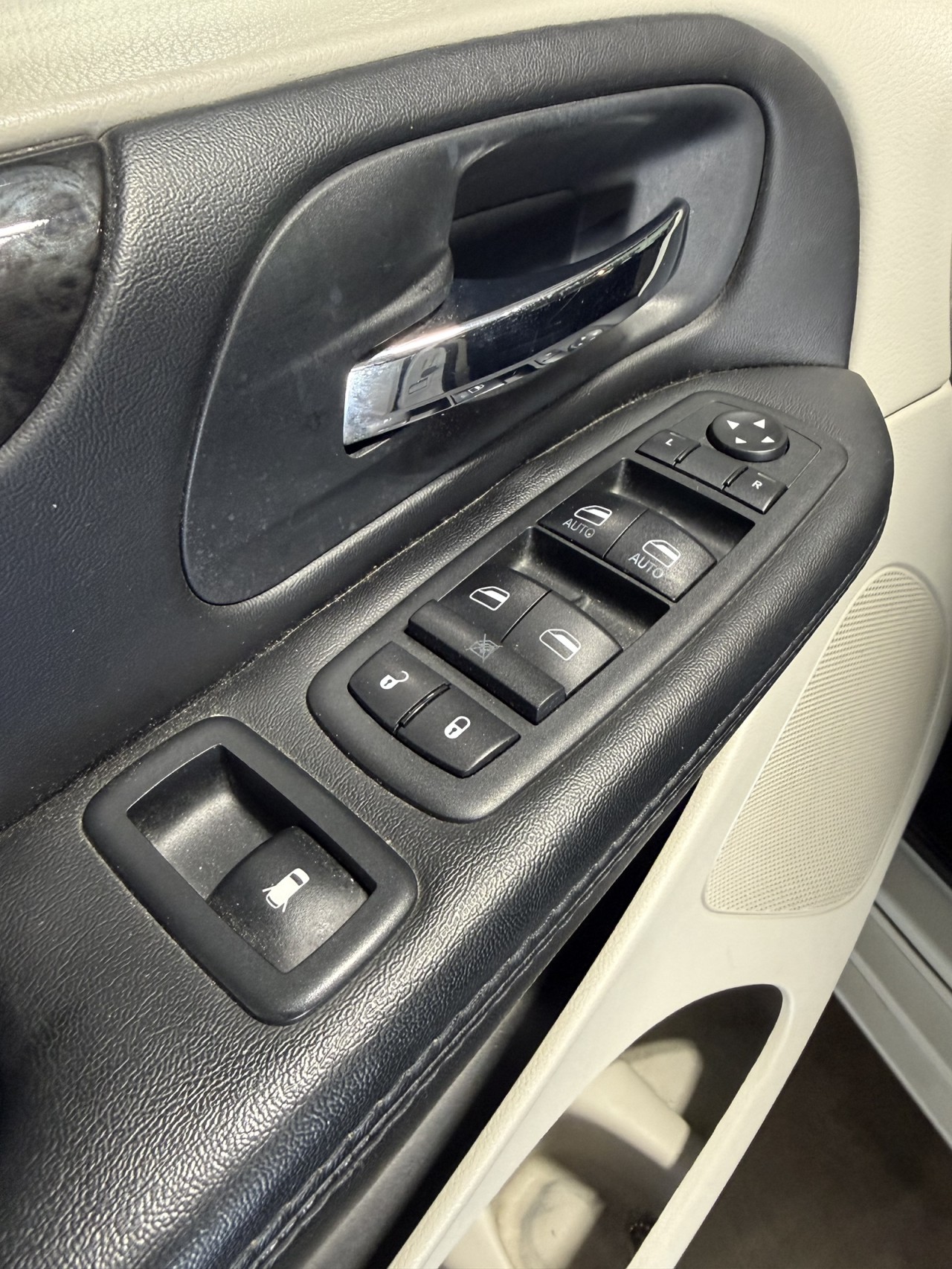 2018 Dodge Grand Caravan SE - Photo 12