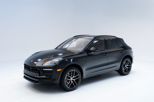 2023  Macan  in , 