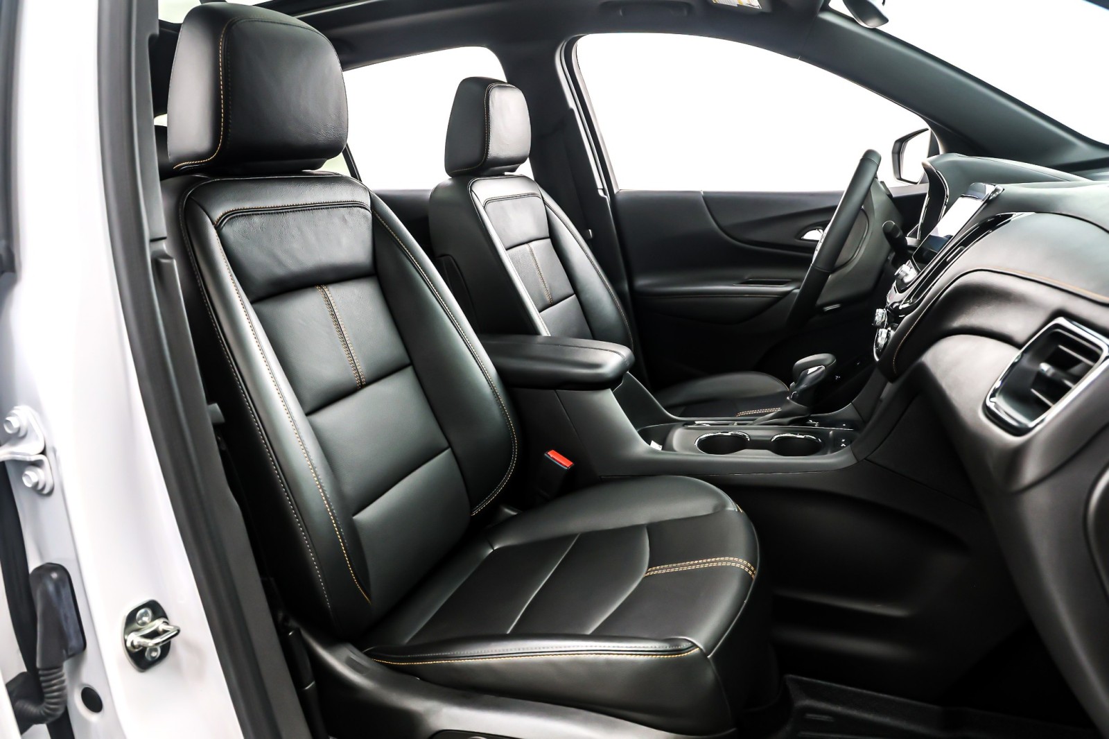 Used 2024 Summit White Chevrolet AWD 4dr Premier image 7