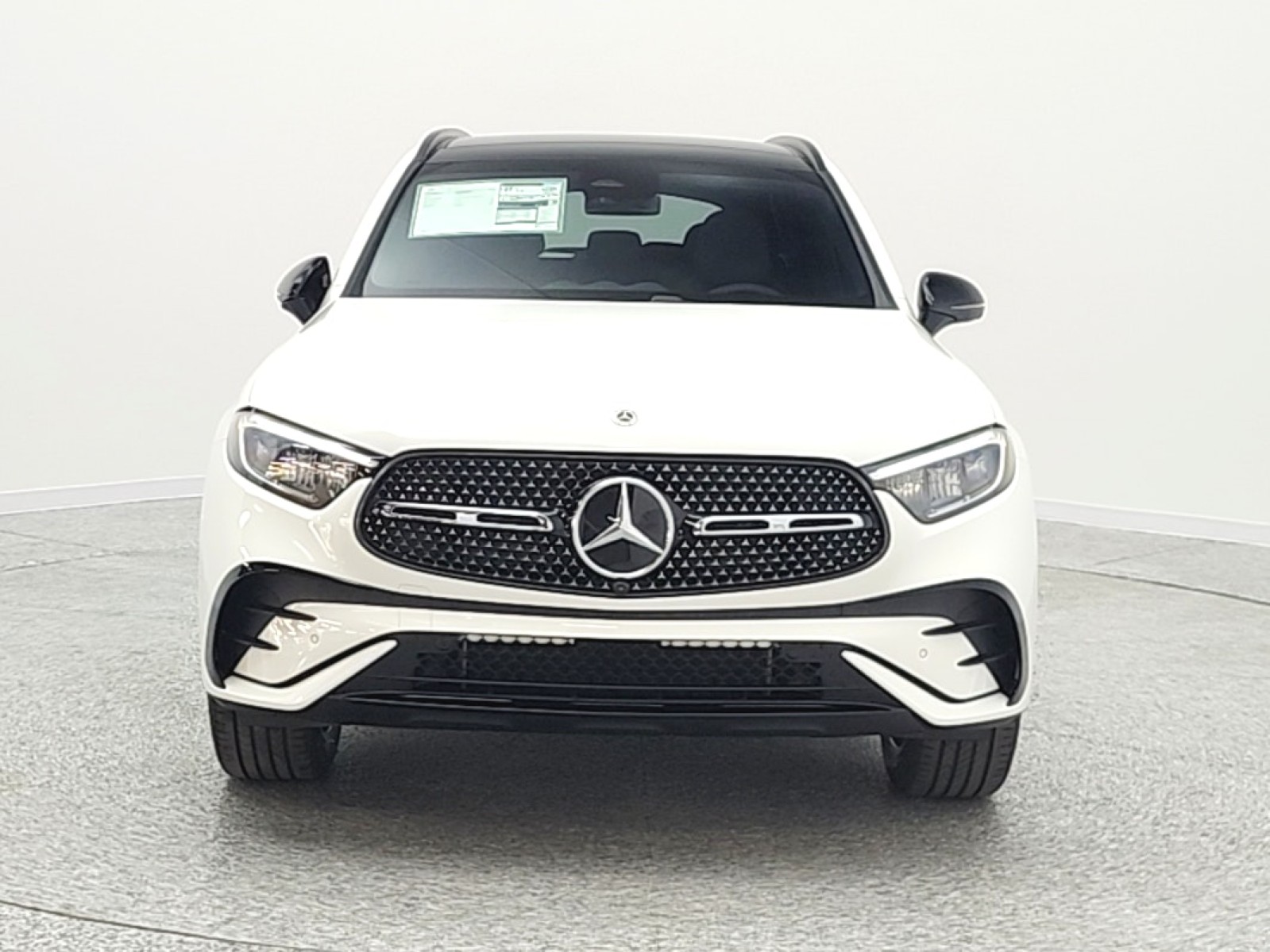 New 2026 Polar White Mercedes-Benz GLC 300 image 2