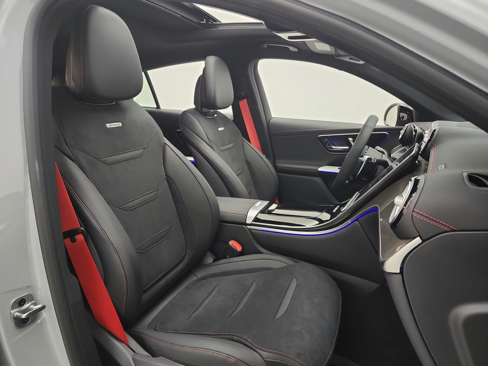 New 2026 MANUFAKTUR Alpine Grey Mercedes-Benz AMG® GLC 43 image 15