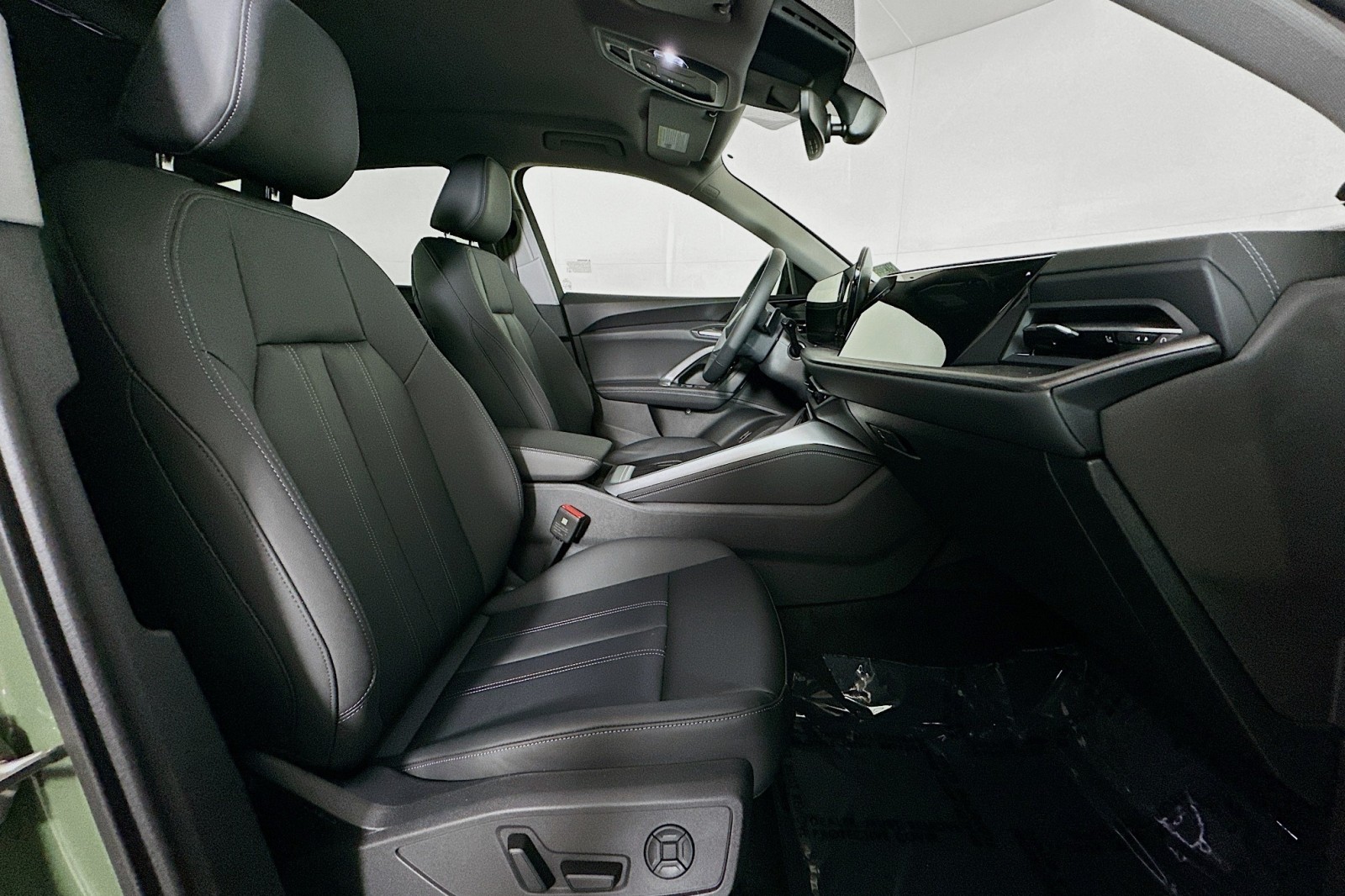 New 2025 District Green Metallic Audi Premium image 8