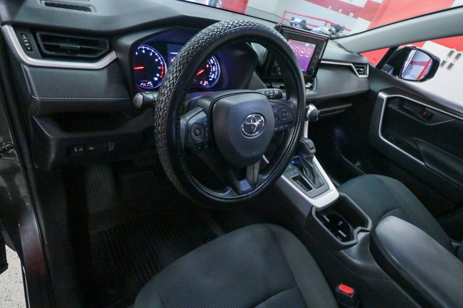 Used Car 2022 Toyota Rav4  Le For Sale Under $30,000 In Austin, Texas