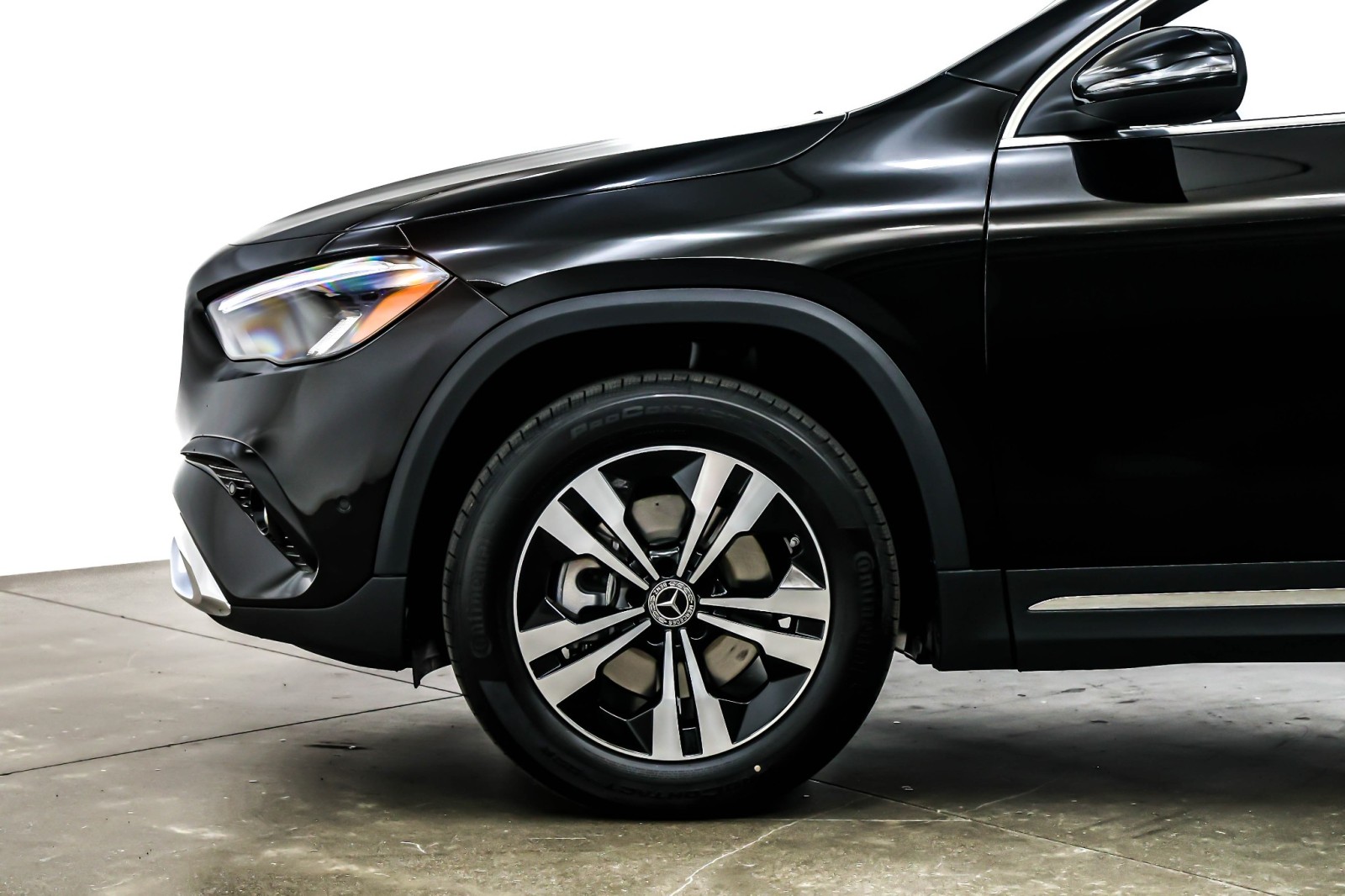 New 2026 Night Black Mercedes-Benz GLA 250 image 10