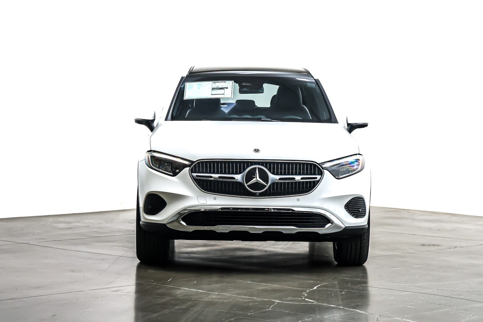New 2026 Polar White Mercedes-Benz GLC 300 image 2