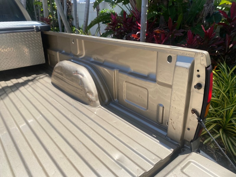 2005 GMC Sierra 1500 LOW MILES 83837 AC NO ACCIDENTS in ,