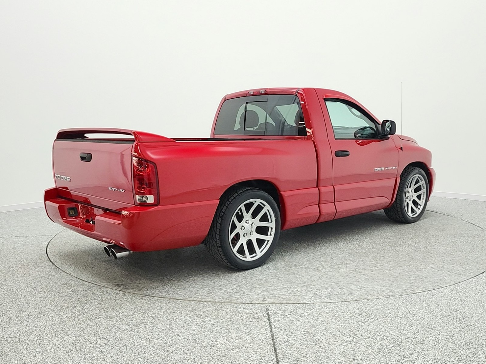 Used 2004 Flame Red Dodge 2dr Reg Cab 120.5 WB SRT-10 image 5