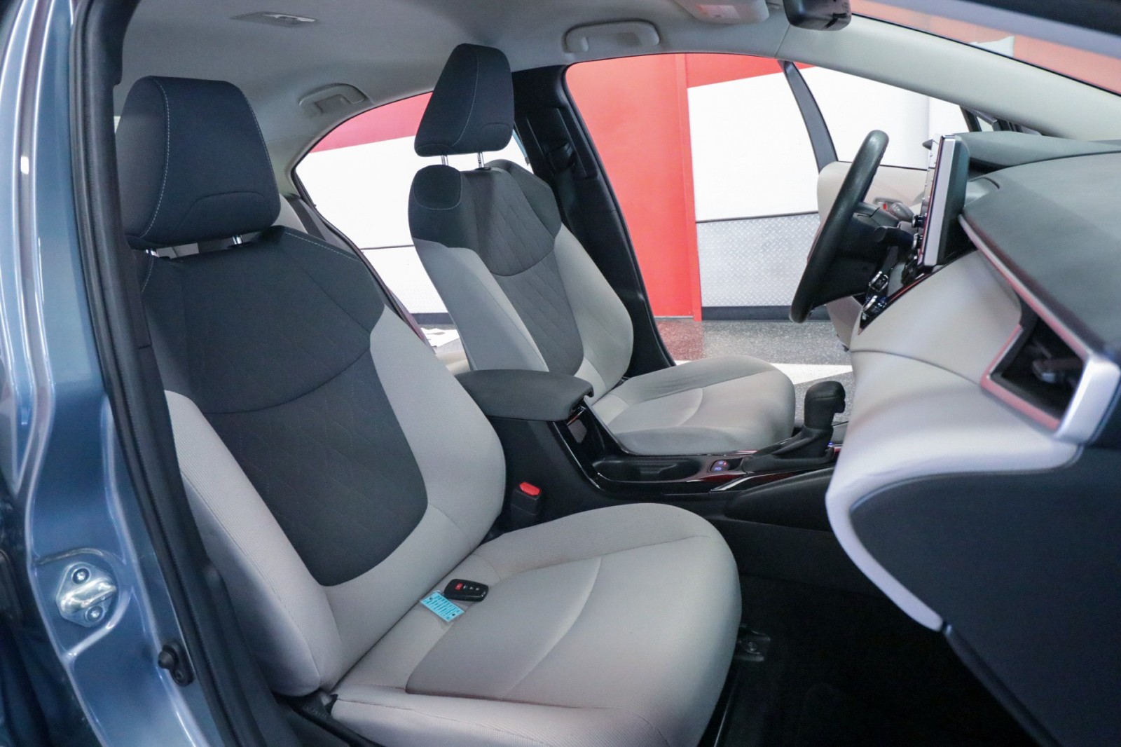 Used Car 2021 Toyota Corolla  Hybrid Le For Sale Under $25,000 In Austin, Texas
