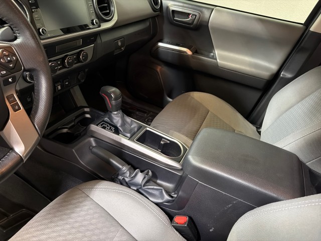 2022 Toyota Tacoma 4WD SR5 4WD V6 in , 