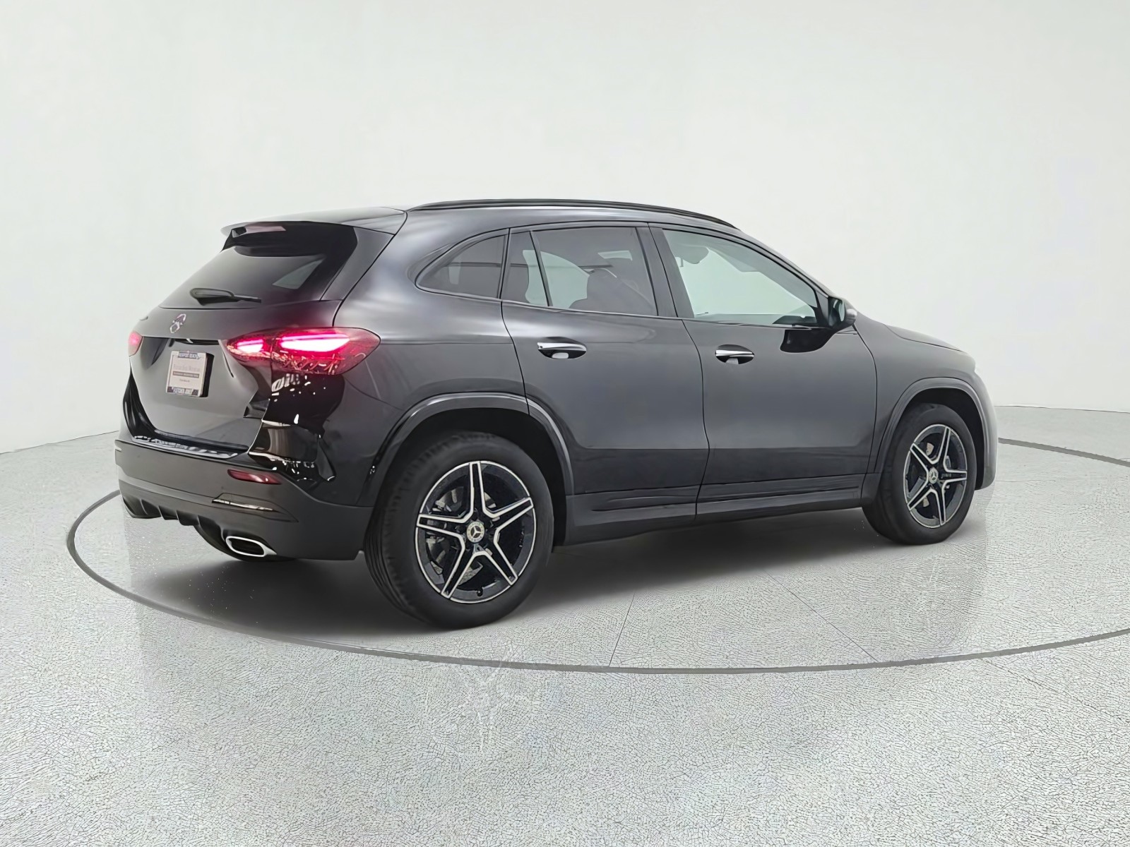 New 2026 Cosmos Black Metallic Mercedes-Benz GLA 250 SUV image 5