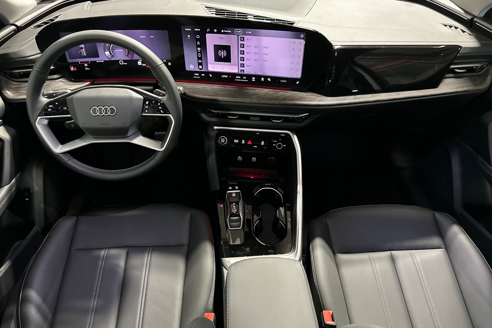 New 2026 District Green Metallic Audi Premium 2.0 TFSI quattro image 12