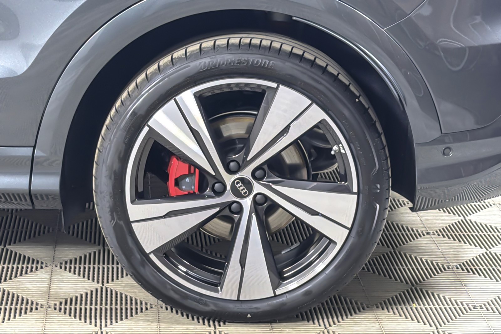 New 2025 Daytona Gray Pearl Effect Audi Premium Plus 3.0 TFSI quattro image 23