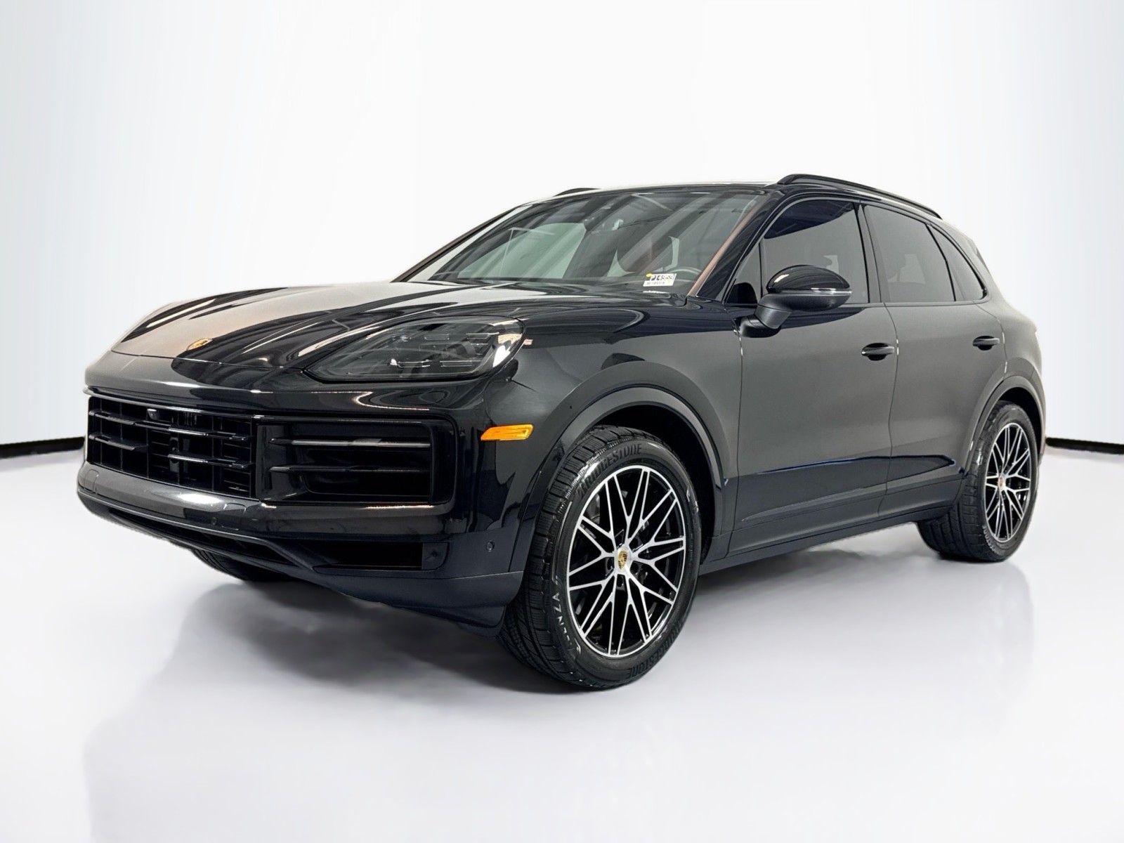 2024 Porsche Cayenne -'s photo