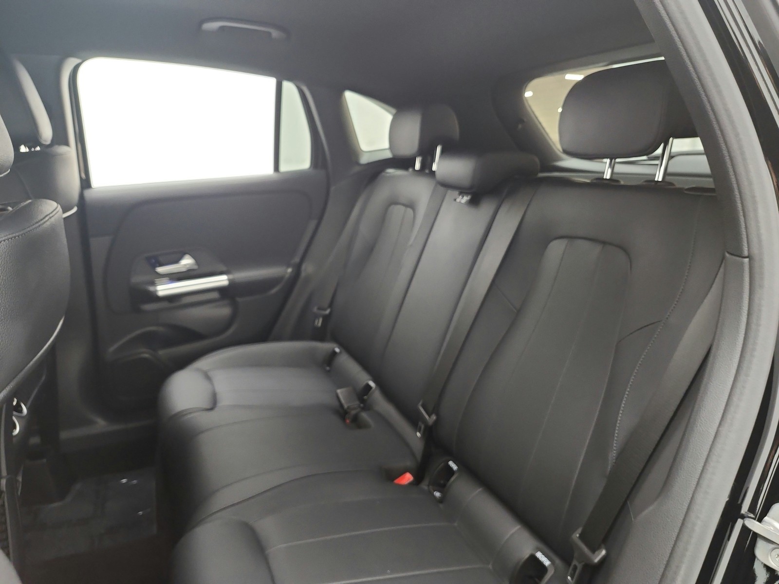 Certified Used 2025 Night Black Mercedes-Benz GLA 250 SUV image 13