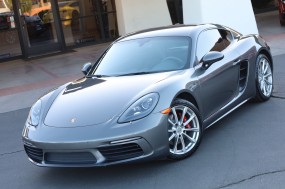 2018  718 Cayman  in , 