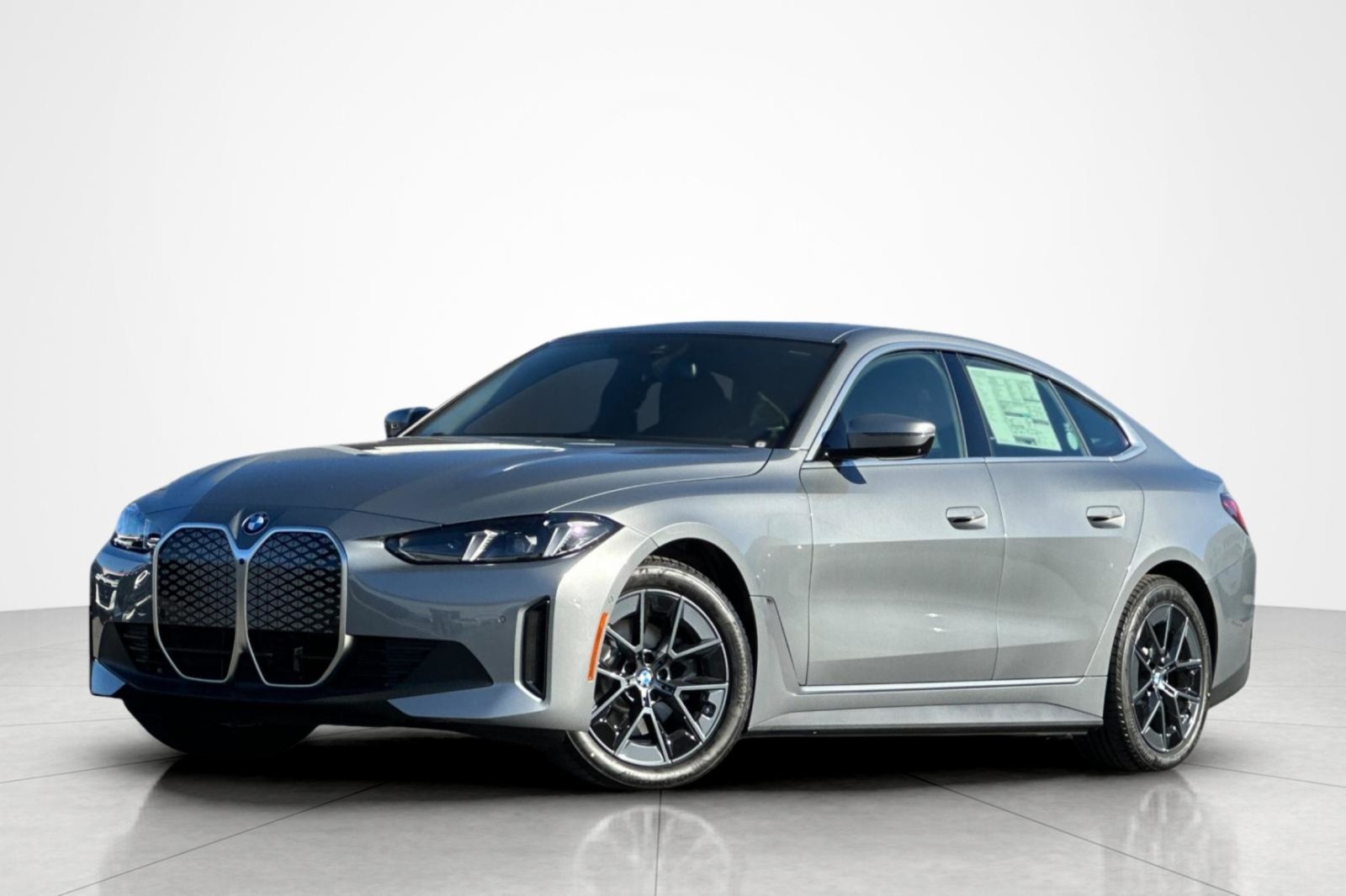 2026 BMW i4 40