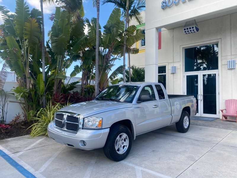 2006 Dodge Dakota SLT CLUB CAB LOW MILES 55,990 in , 