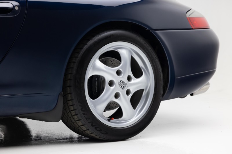 2000 Porsche 911 Carrera Carrera in , 