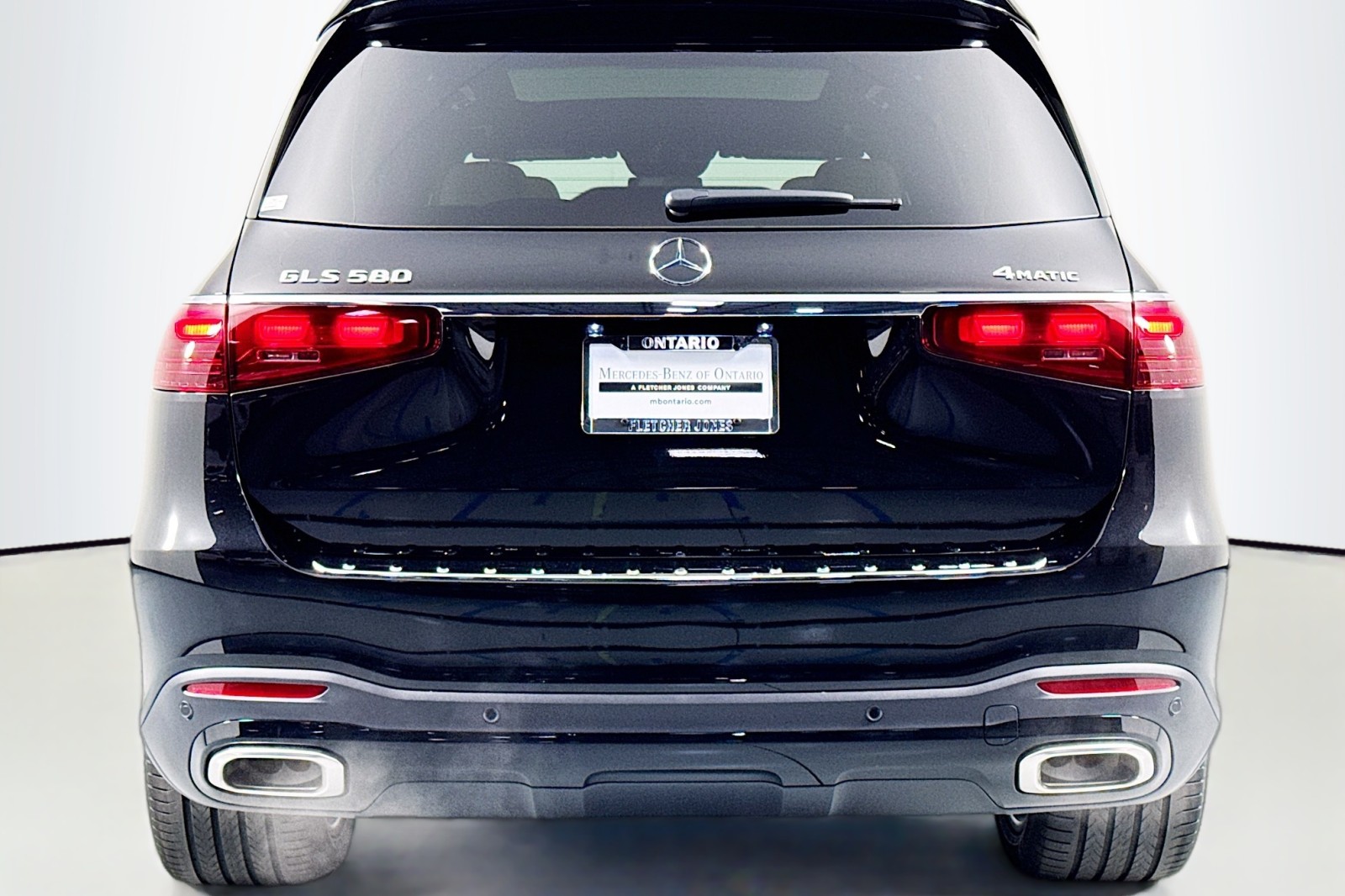 New 2026 Obsidian Black Metallic Mercedes-Benz GLS 580 4MATIC® SUV image 3