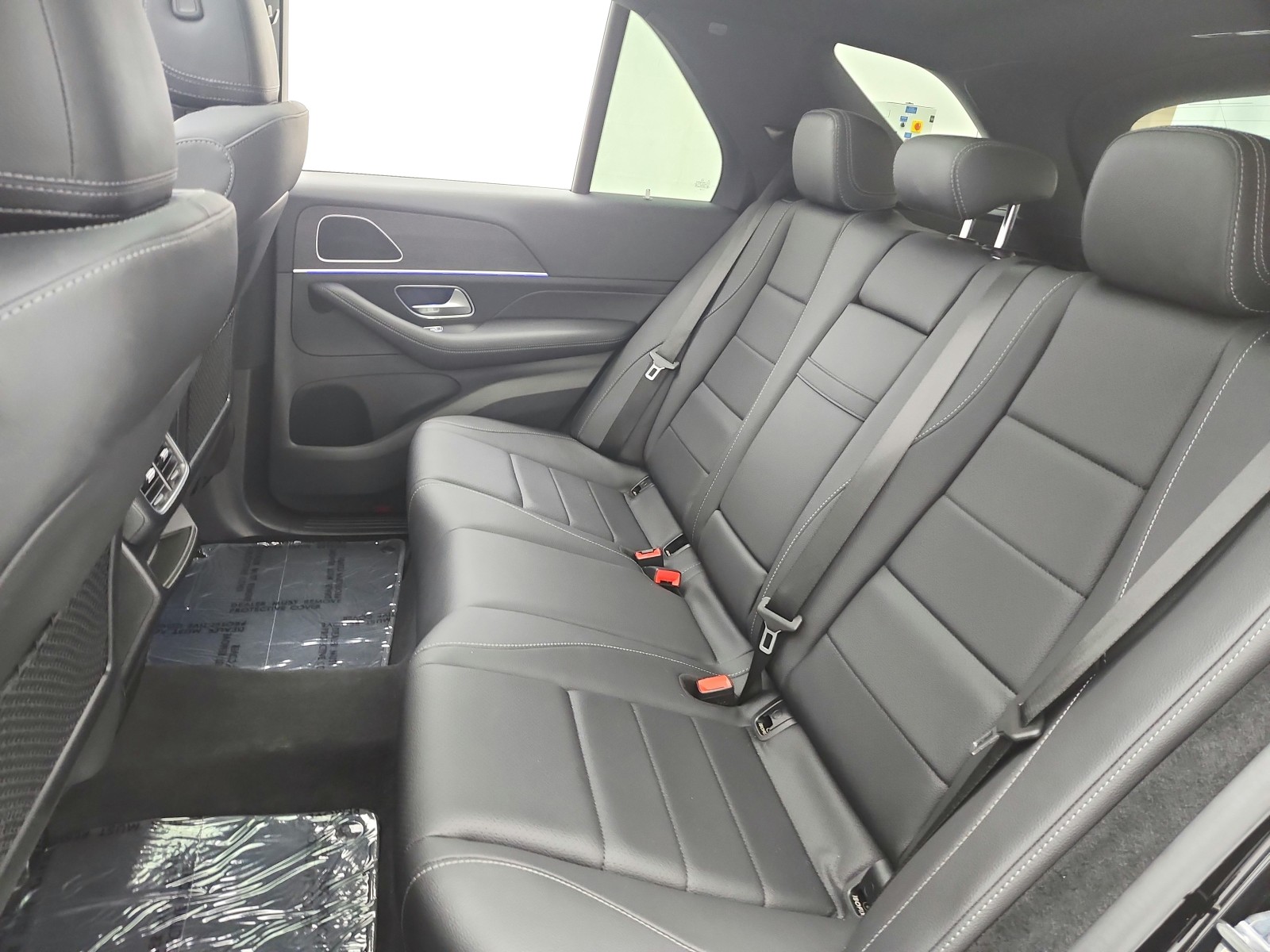 Certified Used 2026 Obsidian Black Metallic Mercedes-Benz GLE 350 4MATIC® SUV image 16